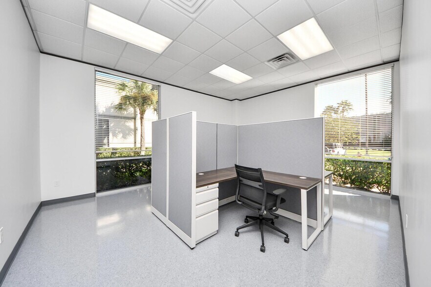 More Photos Of 1335 Space Park Dr, Houston Office For Lease
