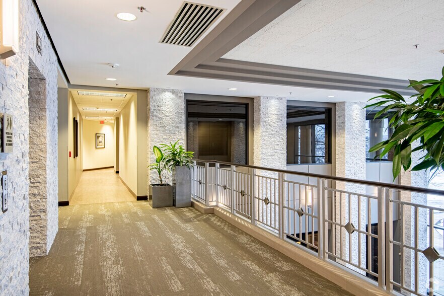 More Photos Of 4600 American Pky, Madison Office For Lease