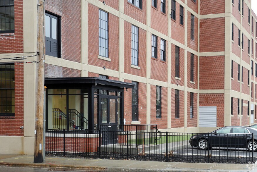 More Photos Of 12 Eagle St, Providence Apartments For Lease