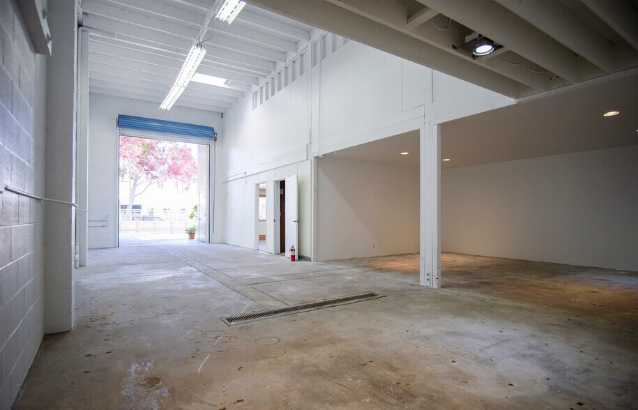 More Photos Of 724 Reddick St, Santa Barbara Warehouse For Sale