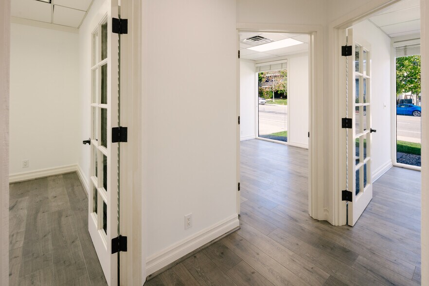 More Photos Of 2505 Canada Blvd, Glendale Office For Lease