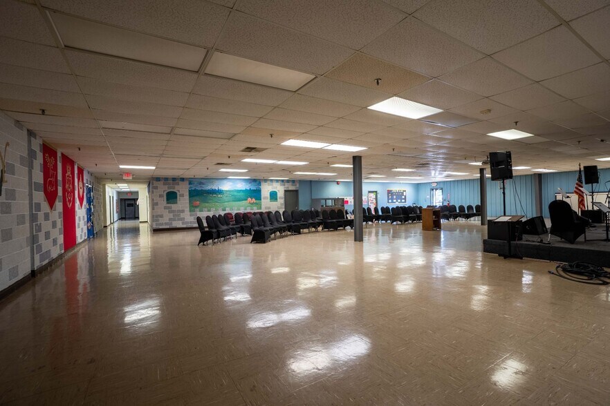 More Photos Of 8160 Regent Pky, Fort Mill Flex For Lease