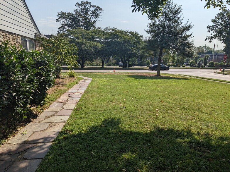 More Photos Of 1000 Old York Rd, Abington Office Residential For Sale