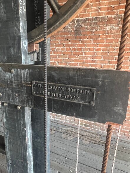 More Photos Of 3 & 5 2nd St, Temple Storefront Retail Office For Lease