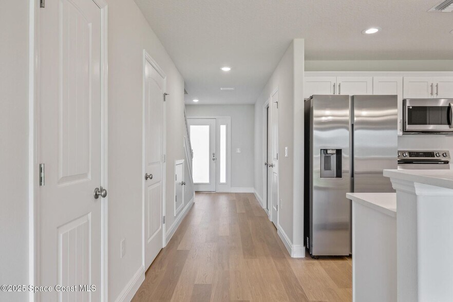 More Photos Of 207 HIDDEN WOODS PL, Melbourne Apartments For Sale