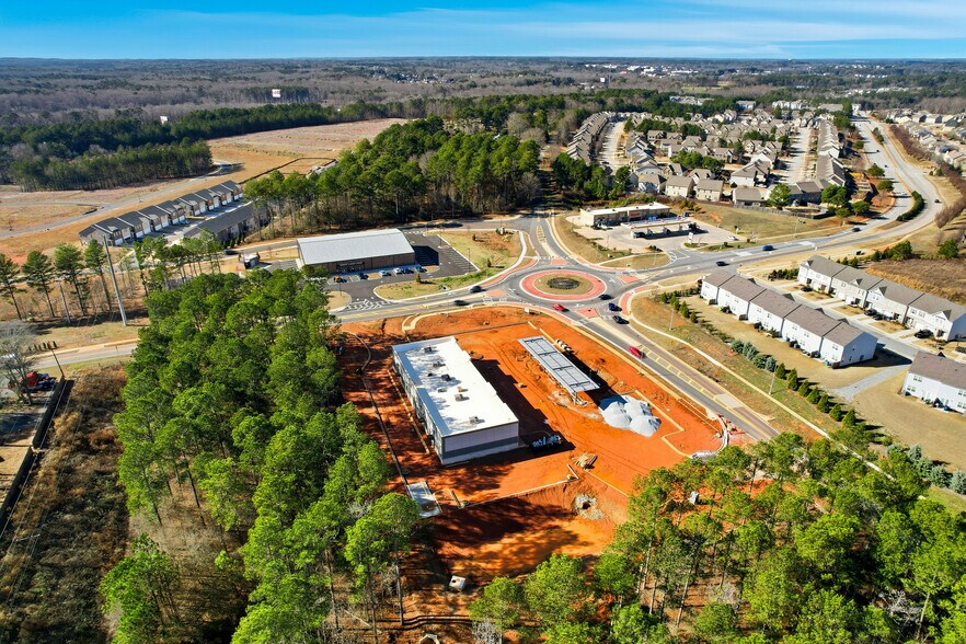 More Photos Of 691-695 Bridges rd, McDonough General Retail For Lease