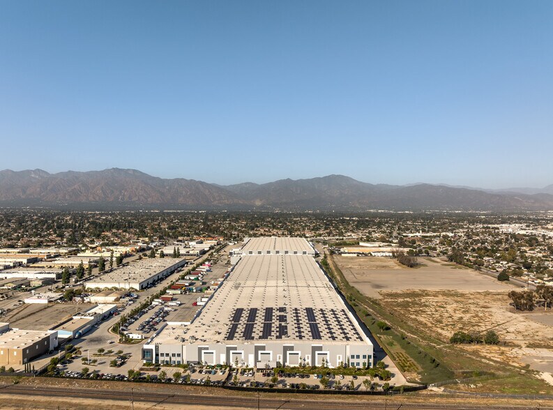 More Photos Of 4200-4250 Shirley Ave, El Monte Distribution For Lease