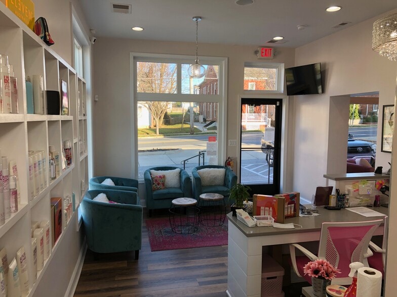 More Photos Of 3272 Main St, Manchester Storefront For Sale