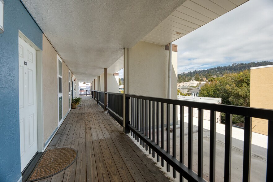 More Photos Of 1709 Shattuck Ave, Berkeley Apartments For Sale