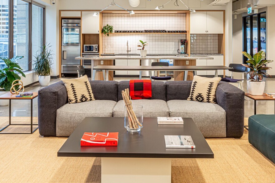 More Photos Of 700 2 St SW, Calgary Office For Lease