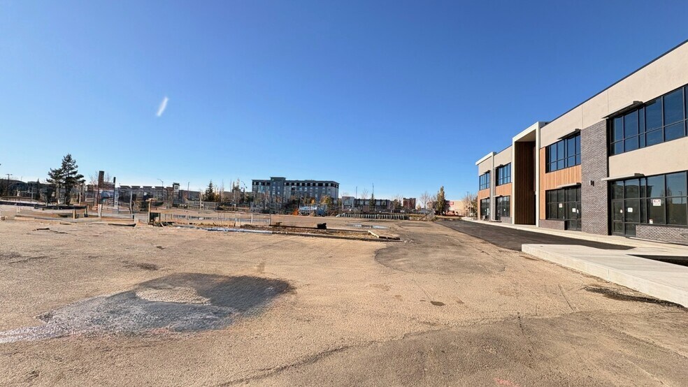 More Photos Of 939 Parsons Rd SW, Edmonton Storefront Retail Office For Sale