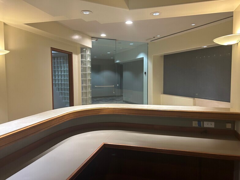 More Photos Of 410 Atkinson Dr, Honolulu Hotel For Lease