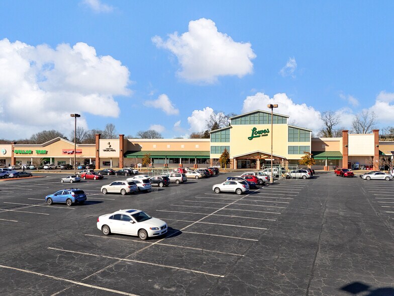 More Photos Of 2802-2894 Reynolda Rd, Winston-Salem Unknown For Lease