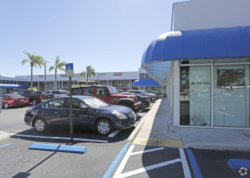 Primary Photo Of 10000 SW 56th St, Miami General Retail For Lease
