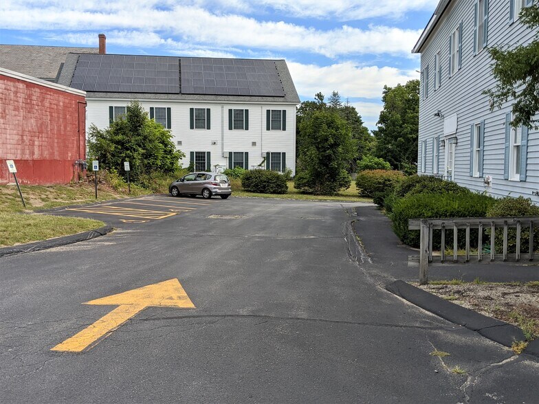 More Photos Of 241 Main St, Townsend Office Residential For Lease