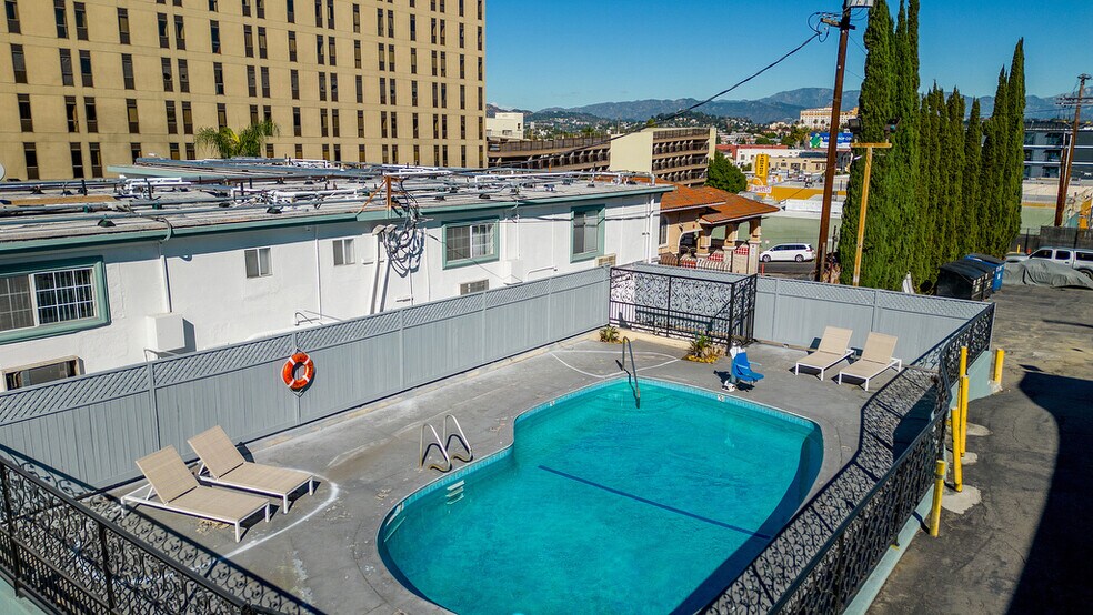 More Photos Of 220 S Alvarado St, Los Angeles Hotel For Sale