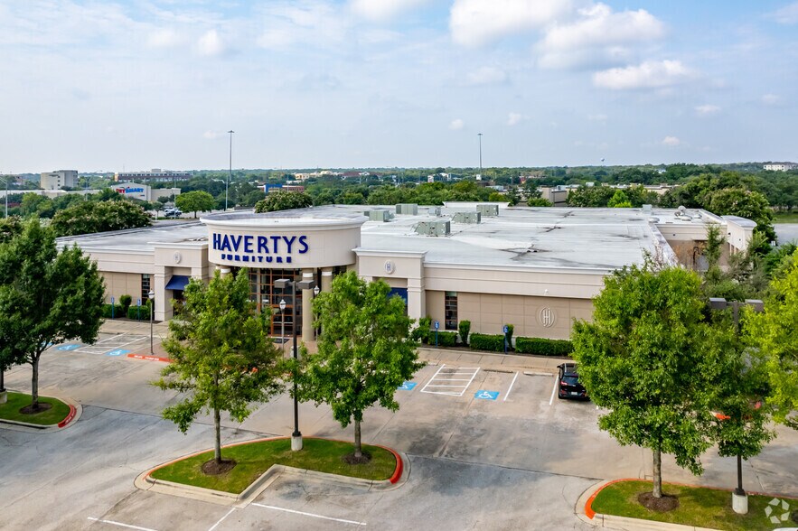 More Photos Of 11091 Pecan Park Blvd, Cedar Park General Retail For Sale