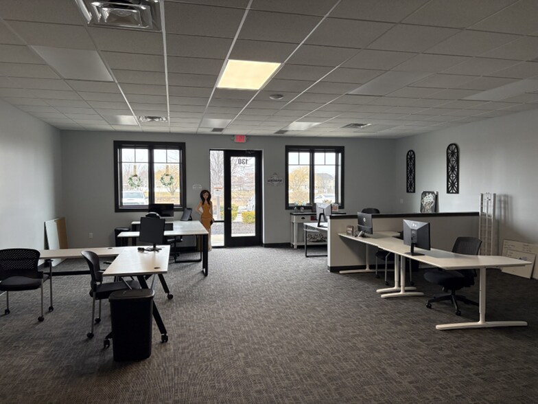 More Photos Of 15481 Union Chapel Rd, Noblesville Storefront Retail Office For Lease