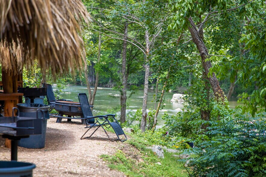 More Photos Of 7308 River Rd, New Braunfels Sports And Entertainment For Sale