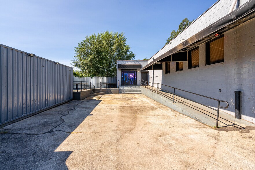 More Photos Of 4234-4242 MacAlester Ave, Philadelphia Manufacturing For Sale
