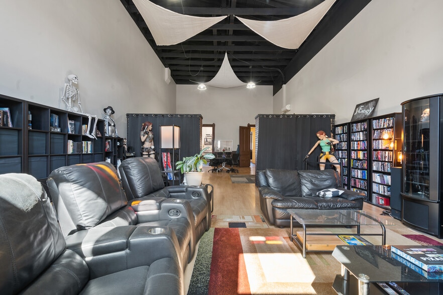 More Photos Of 106 W J St, Benicia Office For Sale