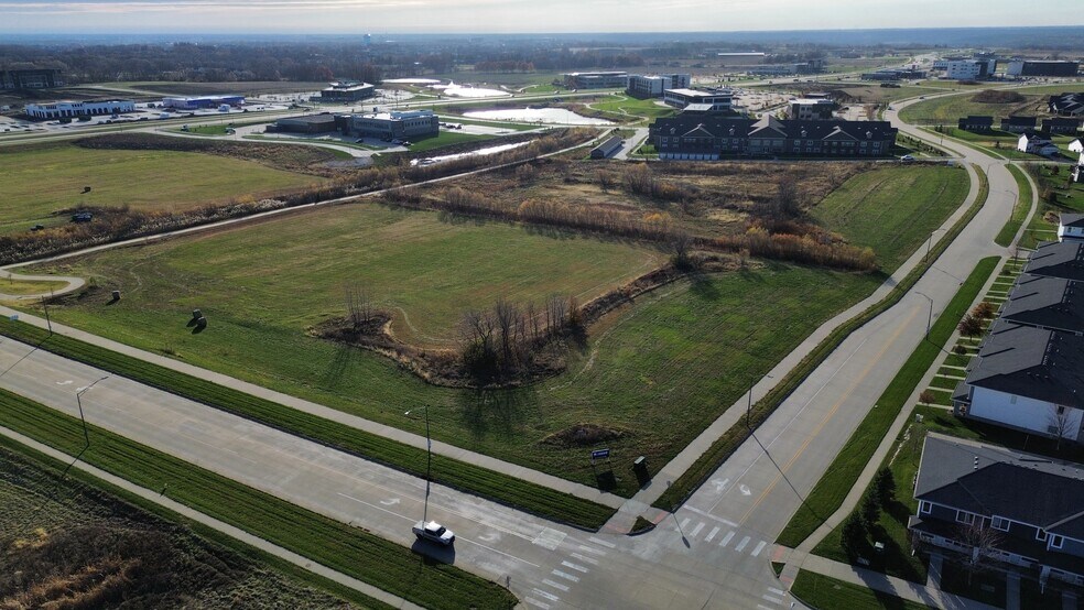 More Photos Of Westown Pkwy & Prairieview Crossing dr, Waukee Land For Lease