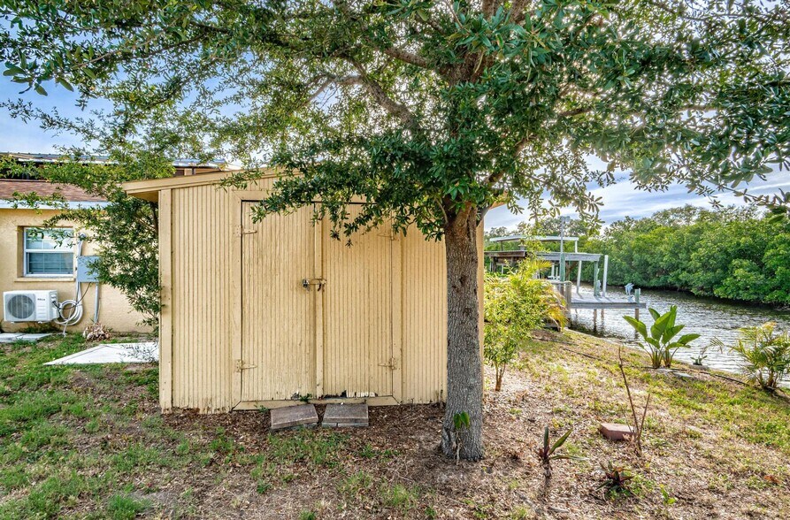 More Photos Of 3225 W Shell Point Rd, Ruskin Apartments For Sale