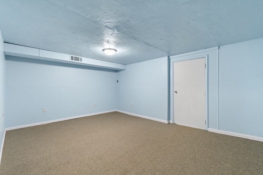 More Photos Of 1305 Brown St, Akron Storefront Retail Residential For Sale