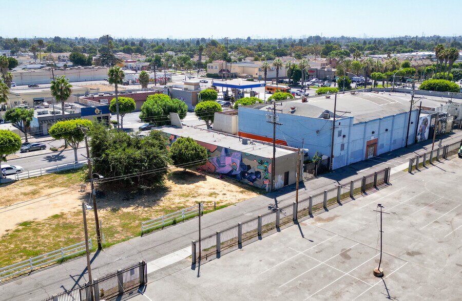 More Photos Of 123 N Long Beach Blvd, Compton Storefront Retail Office For Sale