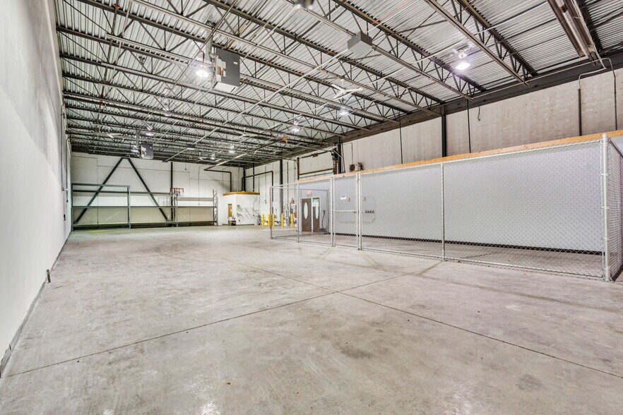More Photos Of 35 Mill Street Central, Marlborough Warehouse For Lease