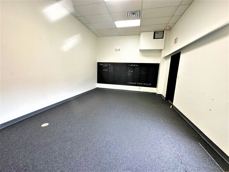More Photos Of 8343 E 32nd St N, Wichita Office For Lease