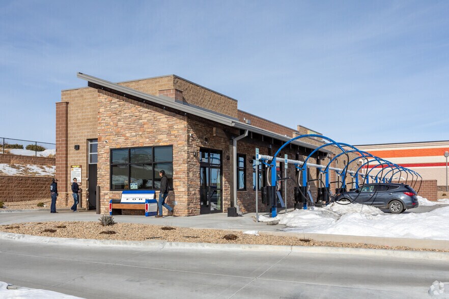 Primary Photo Of 2332 Legacy Cir, Elizabeth Carwash For Sale