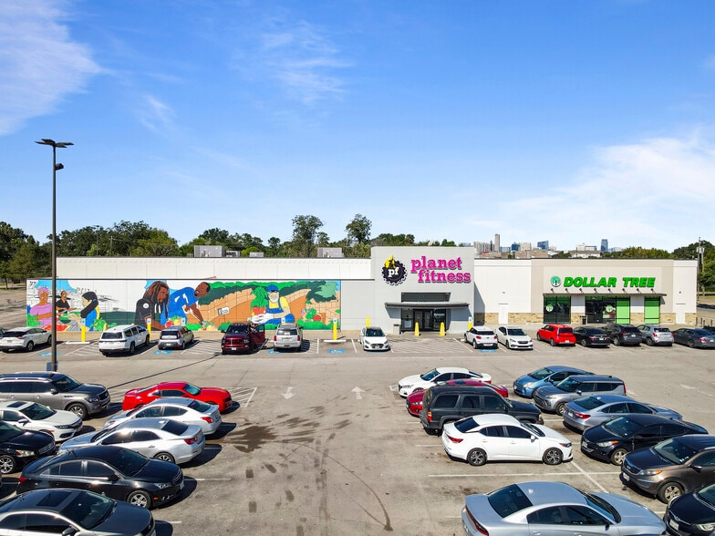 More Photos Of 6120 Scott St, Houston Unknown For Lease