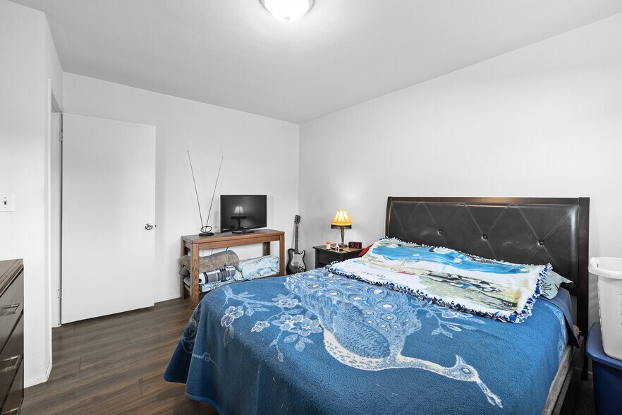 More Photos Of 2241-2247 Prospect St, National City Apartments For Sale