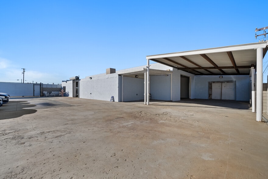 More Photos Of 44632 Trevor Ave, Lancaster Light Manufacturing For Sale