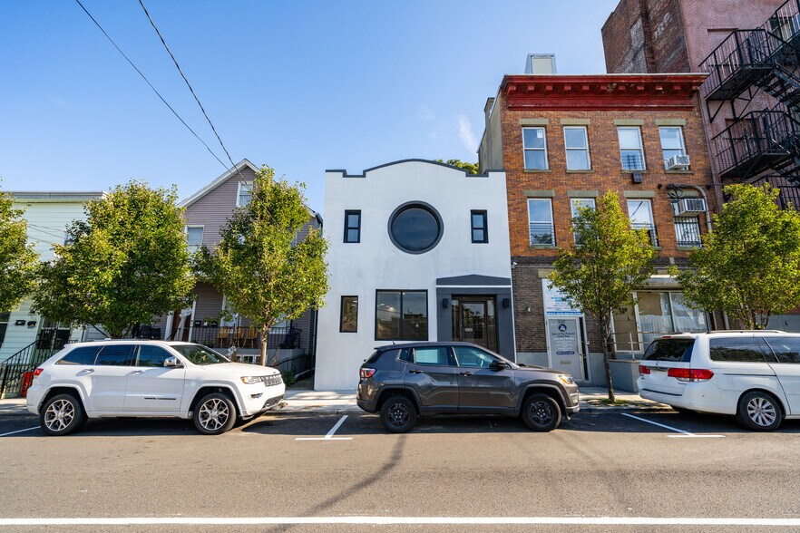 More Photos Of 512 42nd St, Union City Medical For Lease