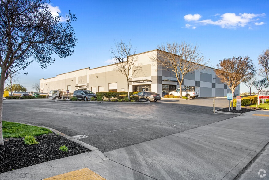 Primary Photo Of 3840 Metro Dr, Stockton Warehouse For Lease