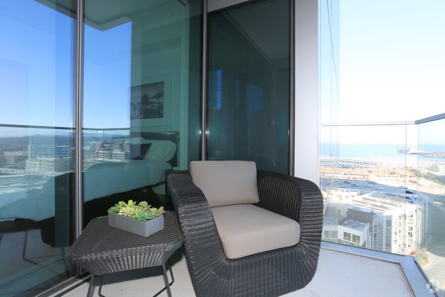 More Photos Of 399 Fremont St, San Francisco Apartments For Lease