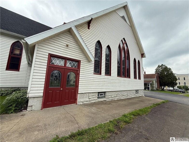 More Photos Of 13 Church St, Delevan Religious Facility For Sale