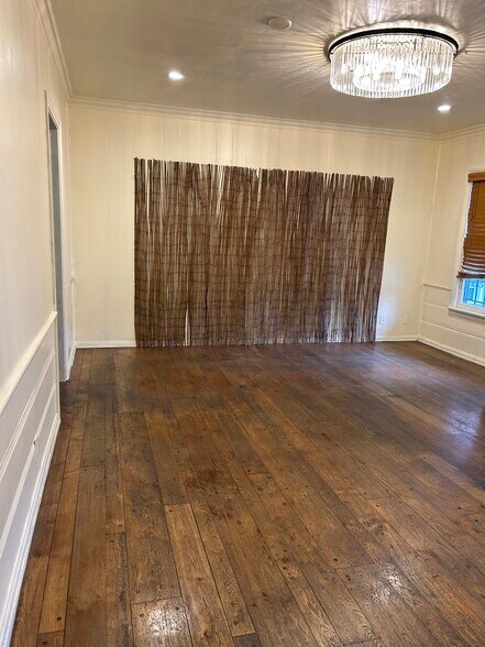More Photos Of 371 N La Cienega Blvd, Los Angeles Loft Creative Space For Lease