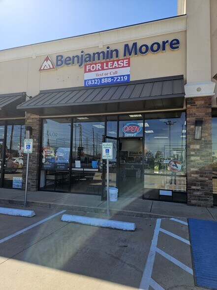 More Photos Of 11901 Barker Cypress Rd, Cypress Storefront For Lease