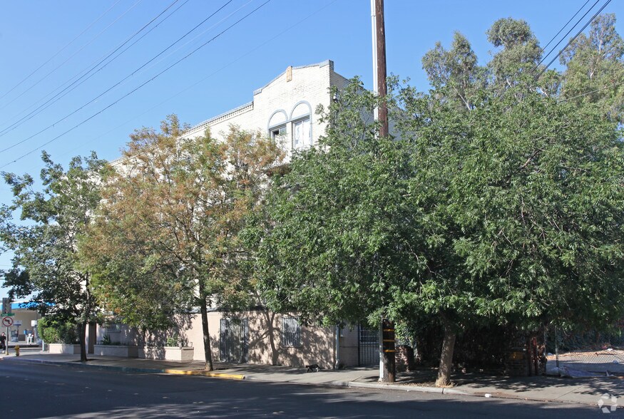 More Photos Of 717 N San Joaquin St, Stockton Apartments For Sale