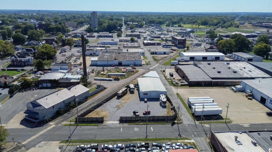 More Photos Of 938 Madison St, Paducah Industrial For Sale