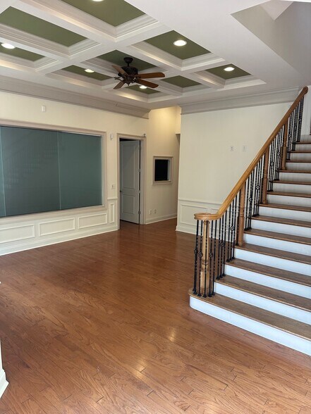 More Photos Of 2576 Lawrenceville Suwanee Rd, Suwanee Office For Sale