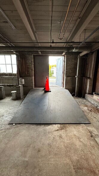 More Photos Of 200 Monroe St, Pottstown Warehouse For Lease