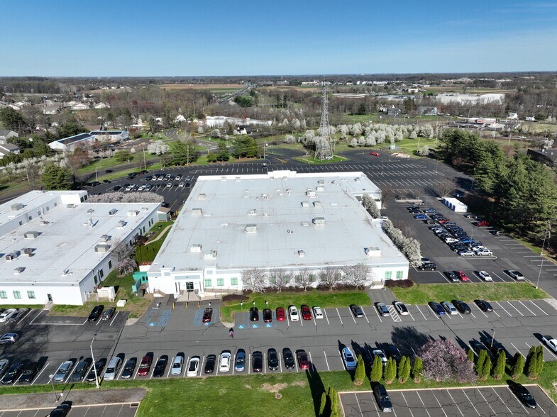More Photos Of 828 Newtown Yardley Rd, Newtown Office For Lease