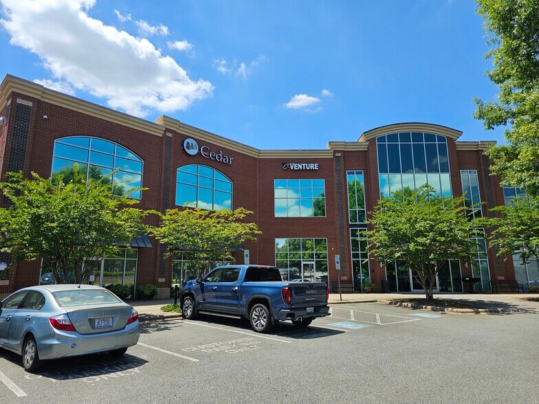 More Photos Of 10610 Metromont Pky, Charlotte Office For Lease
