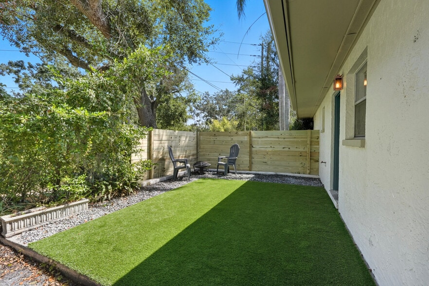 More Photos Of 3960 12th St, Saint Petersburg Apartments For Sale
