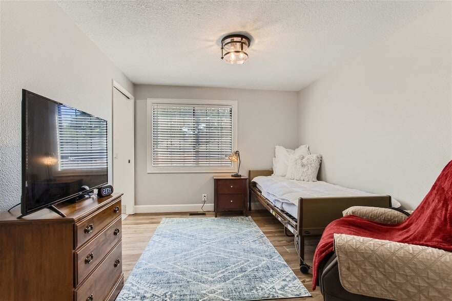 More Photos Of 8955 SW Club Meadow Ln, Portland Continuing Care Retirement Community For Sale