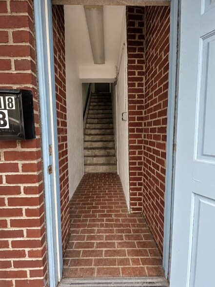 More Photos Of 508 S Broadway, Baltimore Storefront Retail Office For Lease